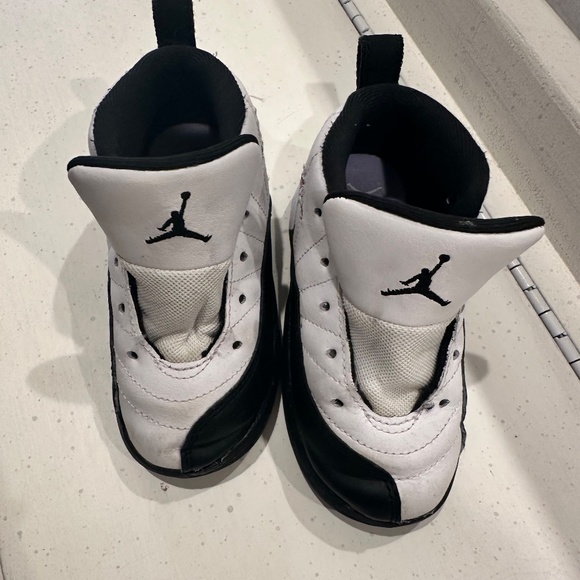 Air Jordan 12 Retro GS Floral 8c Kids - Picture 2 of 6